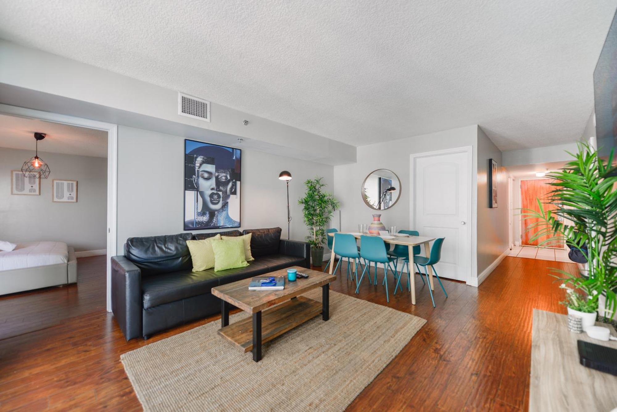 Amazing 3 Bedroom Condo At Brickell With Pool Miami Bagian luar foto